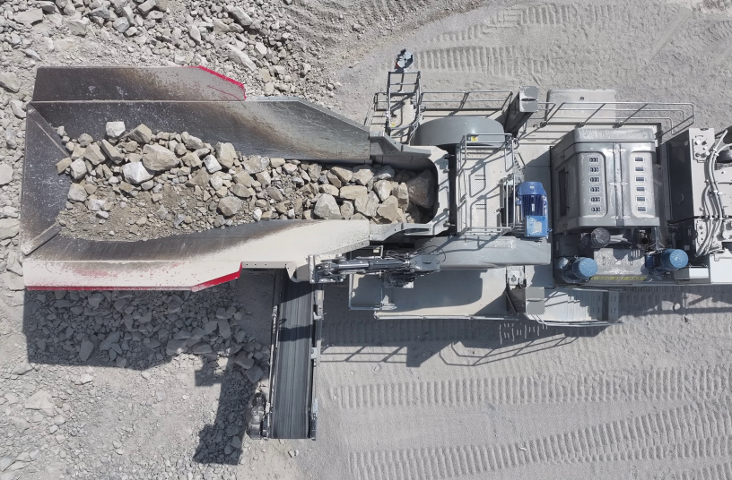  The large 13000mm x 1000mm opening allows the crusher to handle oversized material<br>IMAGE SOURCE: MAGNA