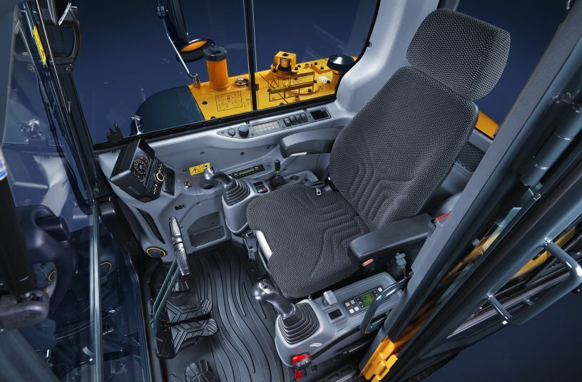 Interior of the new machine<br>IMAGE SOURCE: HD Hyundai Construction Equipment