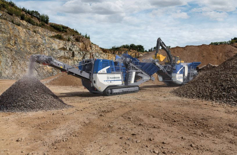 High performance as a team: the cone crusher MOBICONE MCO 90(i) EVO2 and the jaw crusher MOBICAT MC 110(i) EVO2 <br>Image source: WIRTGEN GROUP