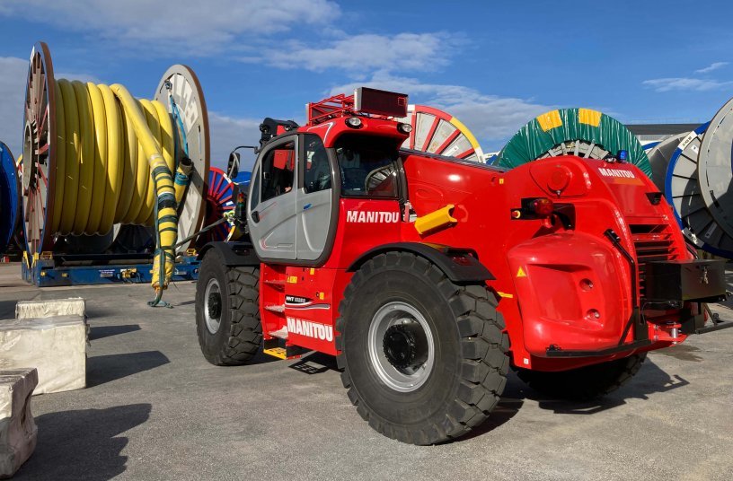Manitou MHT 10230 <br> Image source: Manitou Group