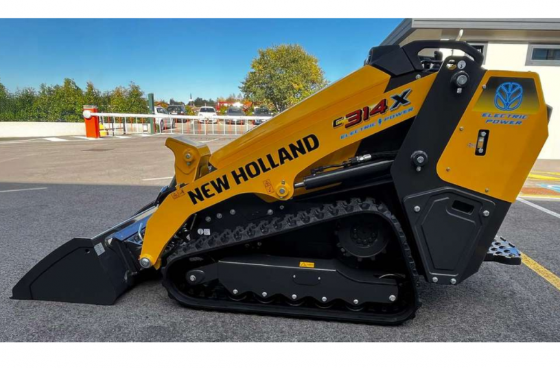 New Holland C314X<br>IMAGE SOURCE: New Holland Construction