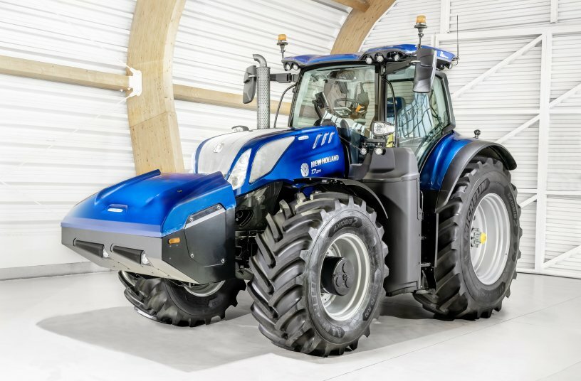 New Holland T7 Methane Power CNG<br>IMAGE SOURCE: CNH Industrial N.V.; New Holland