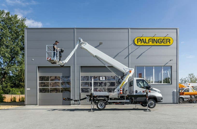 World market leader PALFINGER presents a range of the latest applications at APEX, with the P 250 BK eDRIVE emission-free access platform leading the way.<br>IMAGE SOURCE: © PALFINGER 