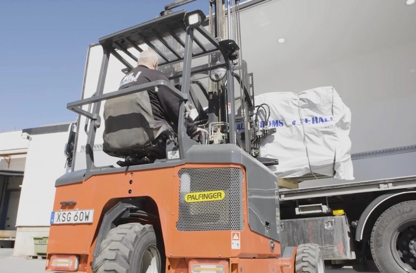 From One Job to the Next with the PALFINGER FLC 253 Truck Mounted Forklift<br>IMAGE SOURCE: Palfinger AG