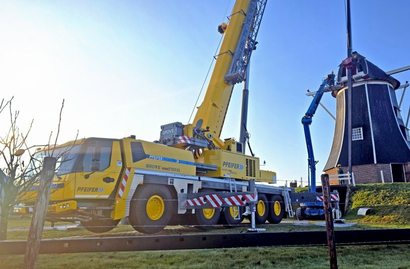  Pfeifer Group sends Grove GMK5150XL to handle delicate restoration work on a 200-year-old windmill <br>IMAGE SOURCE: MANITOWOC COMPANY, INC.