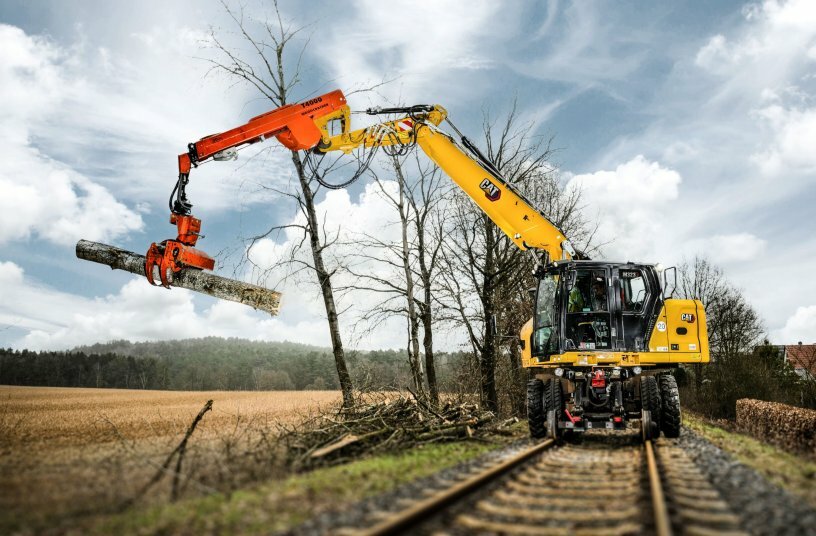 At the iaf, Zeppelin presents the Cat M323 rail-road excavator with a different drive concept.<br>IMAGE SOURCE: Zeppelin