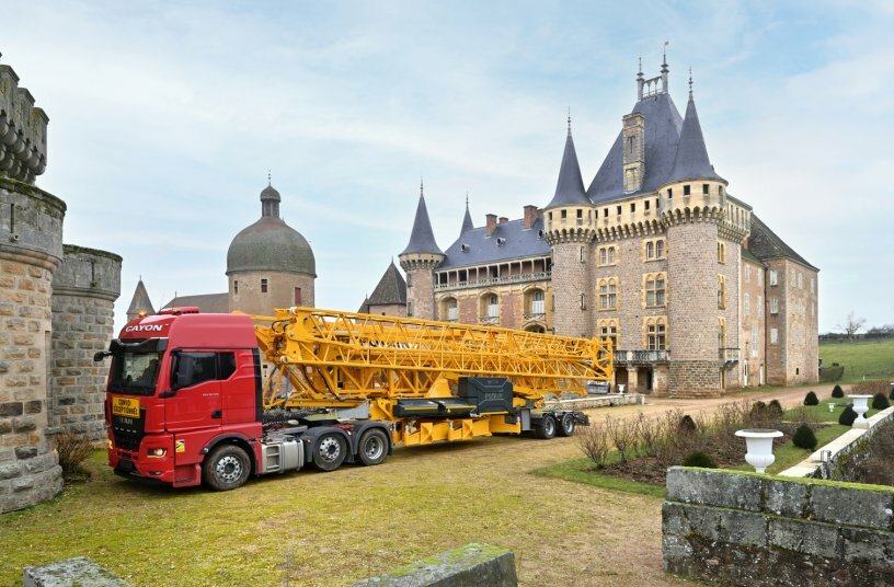Potain Igo T 139 transported<br>IMAGE SOURCE: Manitowoc