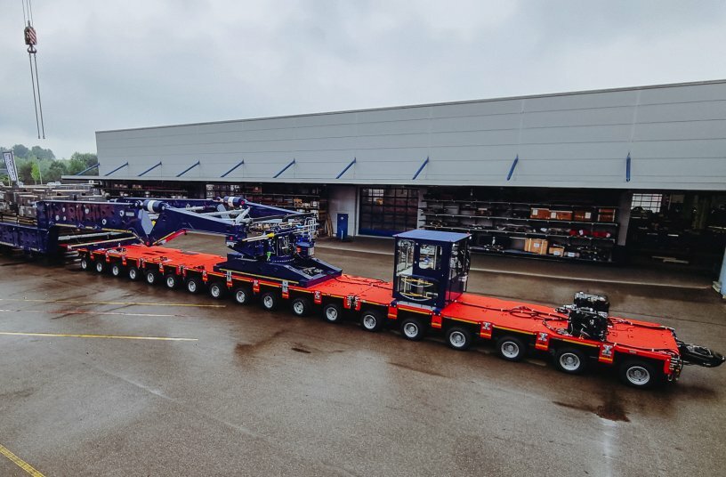 36 Goldhofer THP/SL-L axle lines in combination with a Greiner girder bridge for Collett & Sons <br>IMAGE SOURCE: Goldhofer