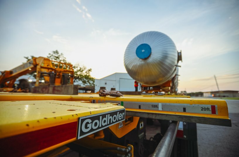 Widening under load while rolling: The THP/DC makes light work of meeting varying regional regulations.<br>IMAGE SOURCE: Goldhofer