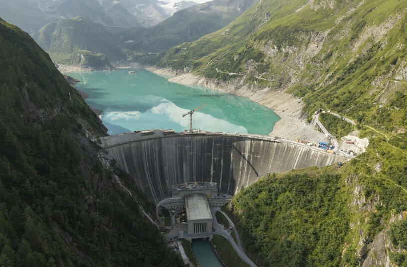 The dam raise increases the Wasserfallboden reservoir’s capacity by 30 GWh – enough to supply the annual electricity demand of around 6,000 additional households.<br>IMAGE SOURCE: Doka