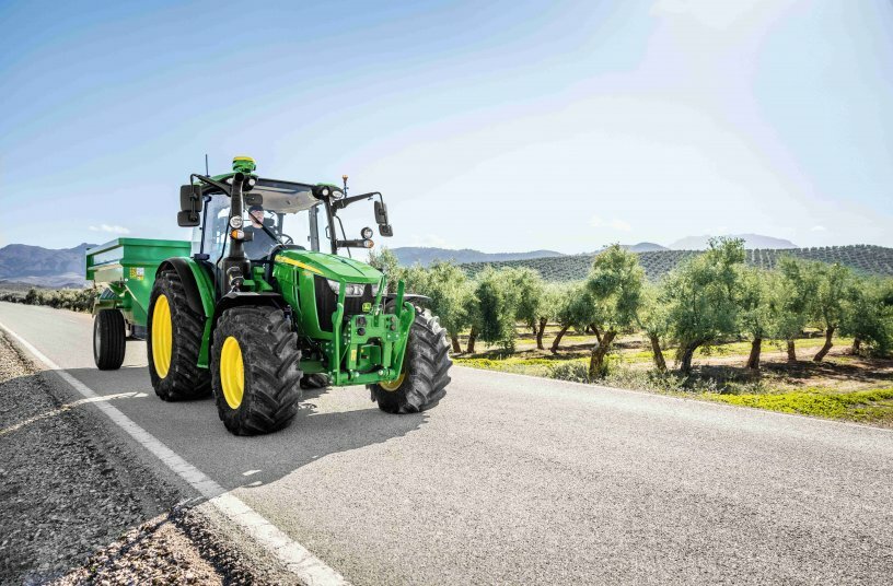 John Deere Introduces New 5M Tractor<br>IMAGE SOURCE: John Deere Walldorf GmbH & Co. KG