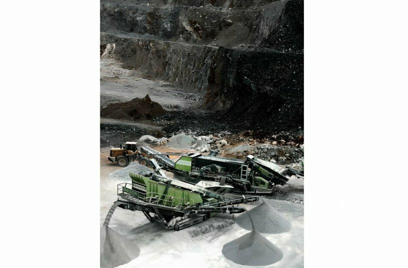The all-electric plug-in screener S12 from MESDA: Powerful and energy-efficient solution for demanding applications in natural stone, mining and recycling.<br>IMAGE SOURCE: MESDA Deutschland GmbH & Co. KG