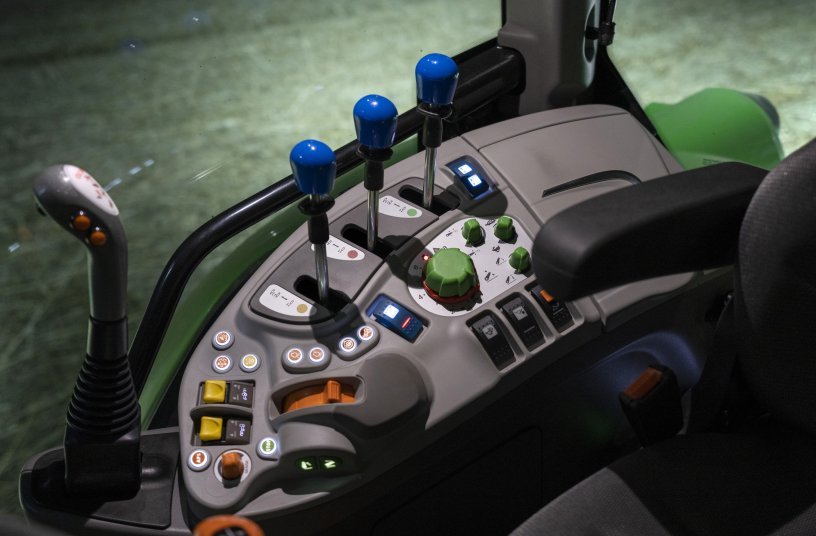 Blick ins Cockpit der neue Serie 5. <br>Bildquelle: Deutz-Fahr</br>