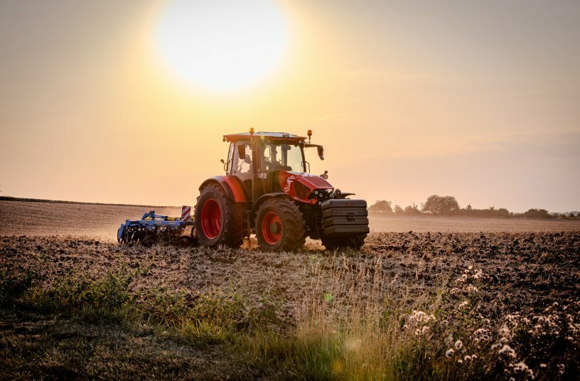 ZETOR invites farmers to Cereals to discover the new Series 6