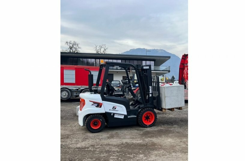 Sivemat: Bobcat Expertise in the Mountains<br>IMAGE SOURCE: Doosan Bobcat EMEA