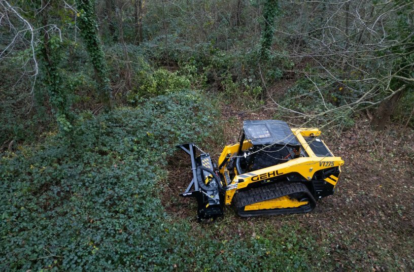 Forestry and Stone Mulcher + Gehl Skid loader VT 275<br>IMAGE SOURCE: Manitou Deutschland GmbH