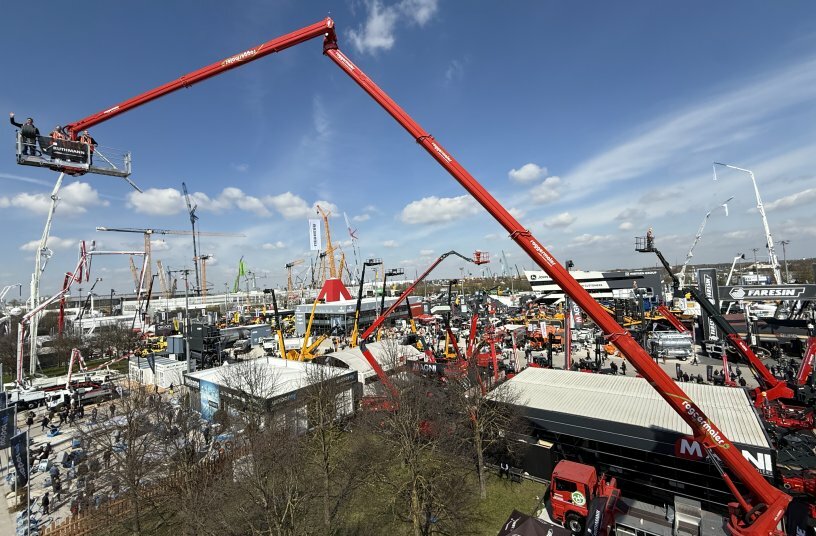 Innovationsschub auf der bauma 2025: RUTHMANN stellt neue HF-Hybrid-Baureihe vor – Verkaufsstart mit dem STEIGER® T 570 HF Hybrid<br>BILDQUELLE: Ruthmann Holdings GmbH