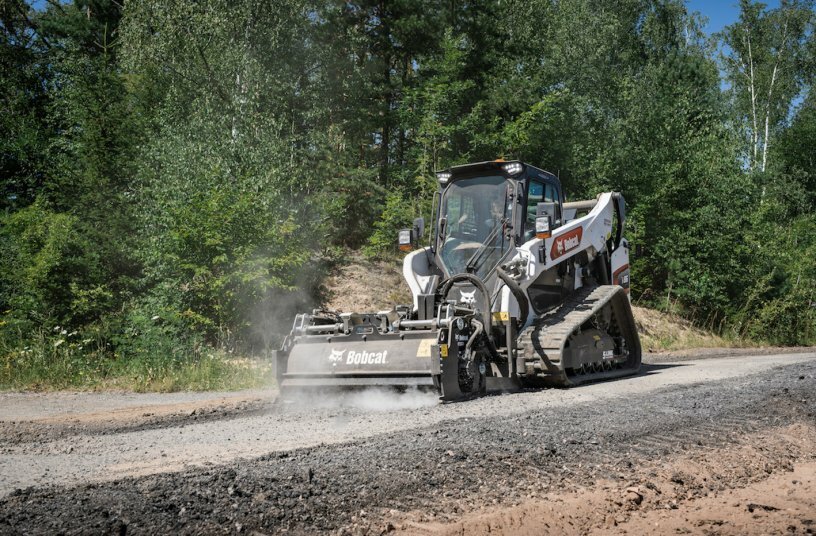 Bobcat T86 Compact Track Loader<br>IMAGE SOURCE: Doosan Bobcat EMEA