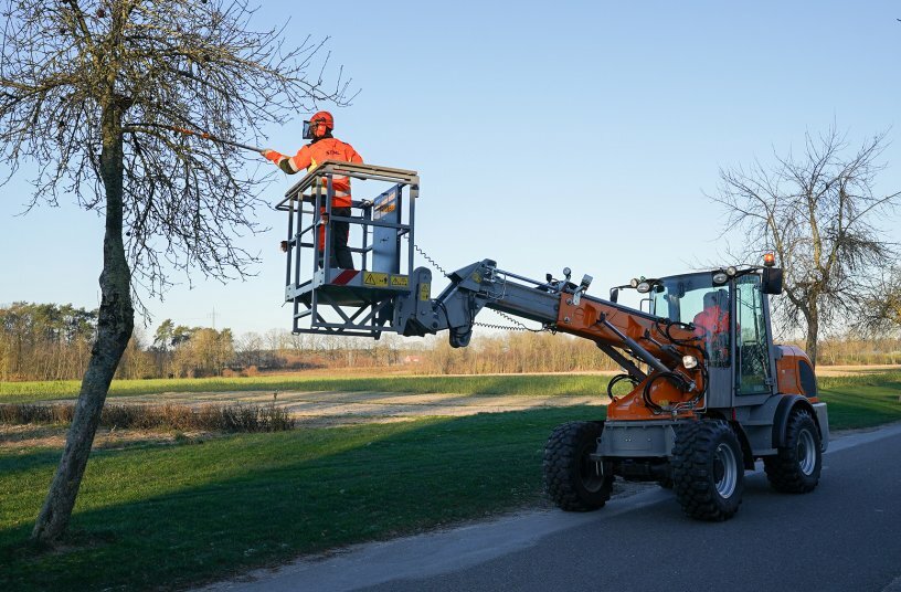 Telescopic swing loader TSL 9088 PRO<br>IMAGE SOURCE: Hermann Paus Maschinenfabrik GmbH
