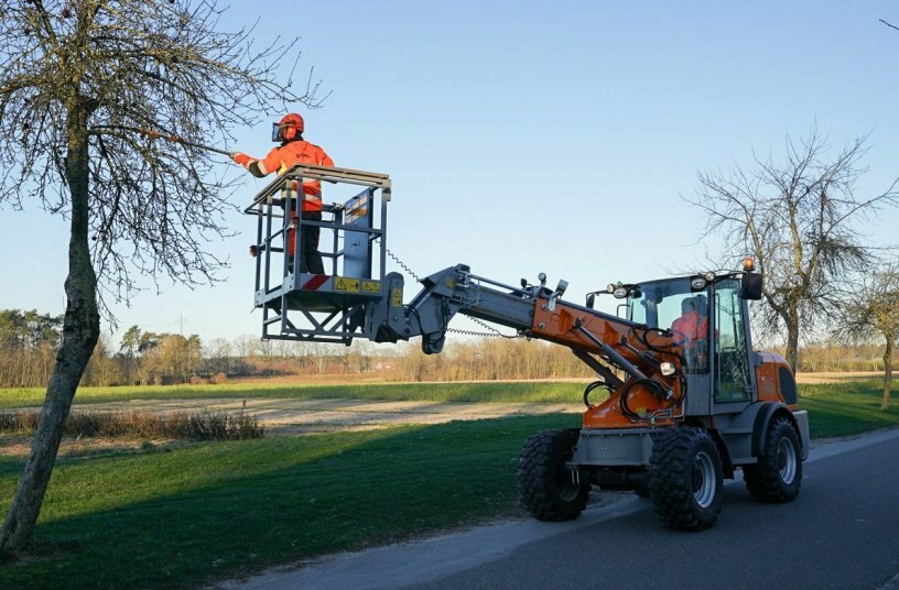  Telescopic swing loader TSL 9088 PRO <br>IMAGE SOURCE: Hermann Paus Maschinenfabrik GmbH