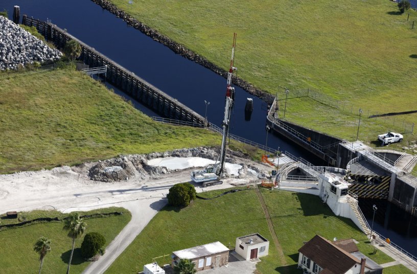 Trevi - Areal view of jobsite in Herbert Hoover Dike<br>IMAGE SOURCE: Trevi Group