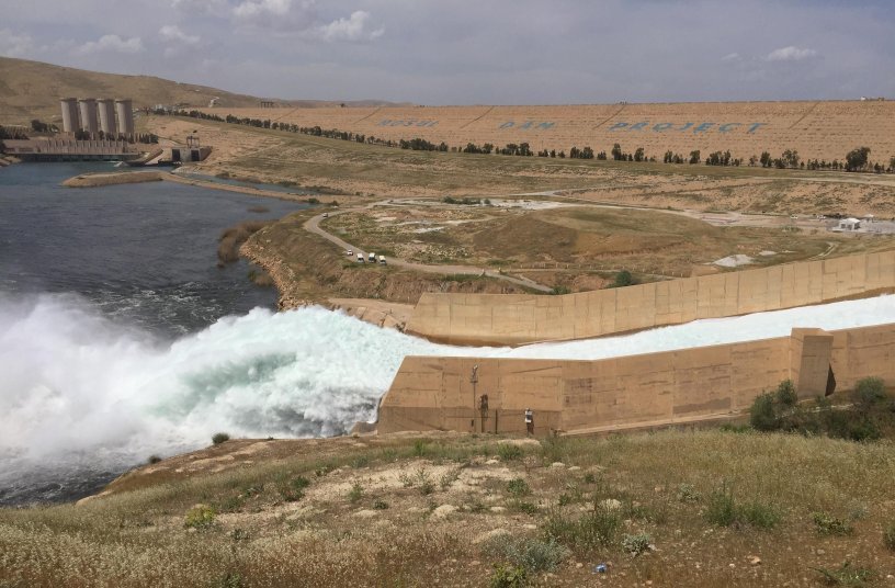 TREVI Mosul Dam - Spillway opening<br>IMAGE SOURCE: TREVI - Finanziaria Industriale S.p.A.