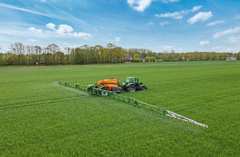 Amazone has extended its UX trailed sprayer range with the UX 7601 Super and UX 8601 Super high-performance models <br> Image source: AMAZONEN-WERKE H. DREYER SE & Co. KG