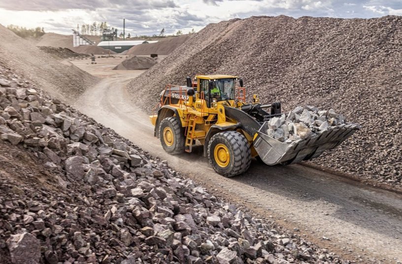 Built to take on the toughest jobs, the upgraded Volvo L350H wheel loader is coming to North America to further enhance customer profitability.<br>IMAGE SOURCE: Volvo Construction Equipment
