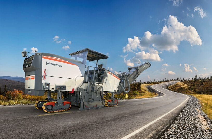 The cost-efficient W 200 F cold milling machine unites compact dimensions with outstanding milling performance and the Wirtgen Mill Assist digital assistance system.<br>IMAGE SOURCE: WIRTGEN GROUP