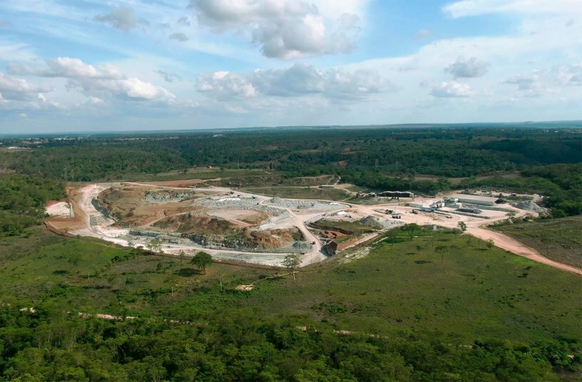 In the federal state of Maranhão in north-eastern Brazil, Wirtgen Surface Miners are being used for the open-cast mining of a gypsum deposit at the Chorado Mine in Grajaú.<br>IMAGE SOURCE: WIRTGEN GROUP