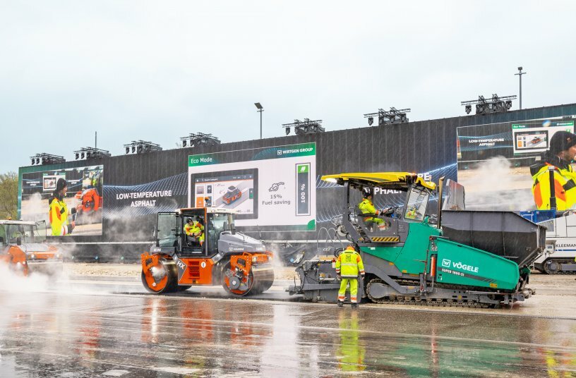 How to ‘Do more with less’: The Wirtgen Group presented solutions for its customers’ production systems in a series of live demonstrations, and showed how the target-oriented utilisation of technologies can lead to predictable results, greater precision, better quality of results and the consumption of fewer resources. <br>IMAGE SOURCE: WIRTGEN GROUP