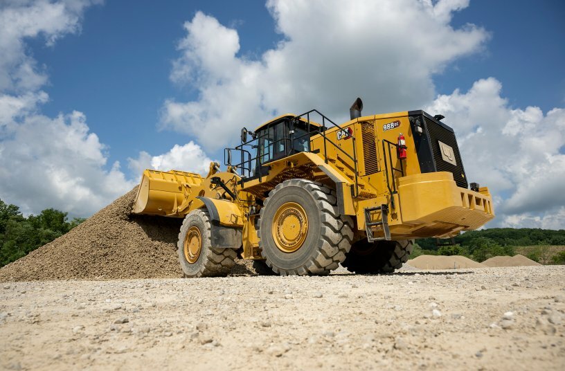 The new Cat 988 GC scores on high production targets and low cost per hour. <br>IMAGE SOURCE: Caterpillar
