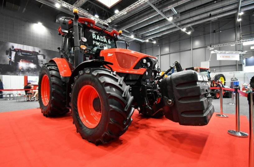 ZETOR Series 6<br>IMAGE SOURCE: ZETOR TRACTORS a.s.