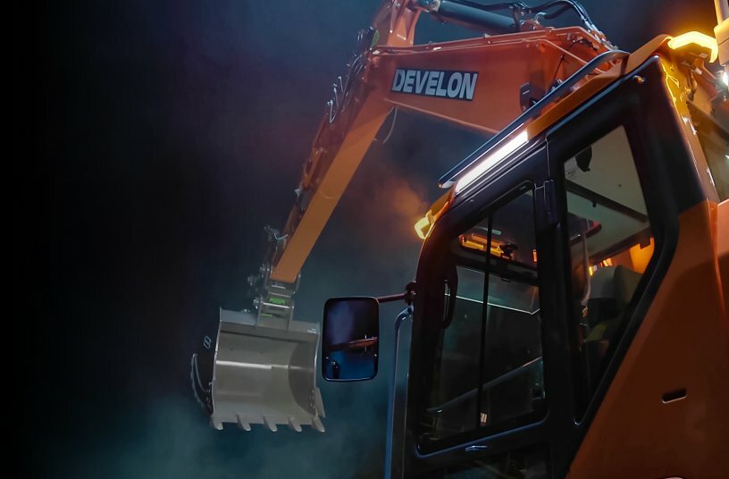 DEVELON -9 series excavators<br>IMAGE SOURCE: DEVELON