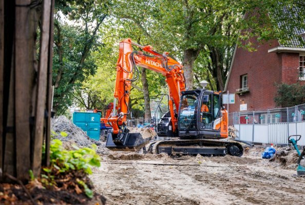 Hitachi ZX135US-7B