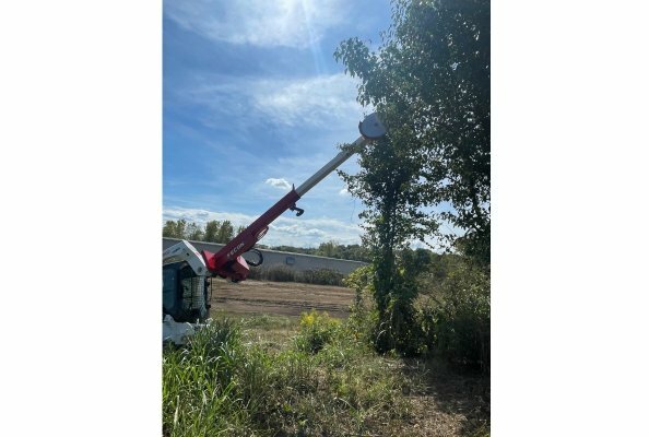 Fecon, a leading global manufacturer of heavy-duty site preparation attachments and forestry accessories, recently acquired TREEfrogg LLC, a manufacturer of skid steer and compact track loader attachments for high volume tree trimming.