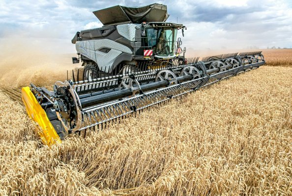 New Holland CR