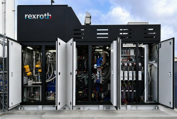 Lean system architecture from a single source: The integrated CryoPump module from Bosch Rexroth combines central pump, hydraulic, and control functions into a single unit.