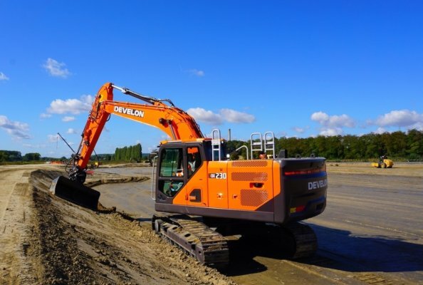 Successful Industry Demo for New Develon Series 9 Excavator