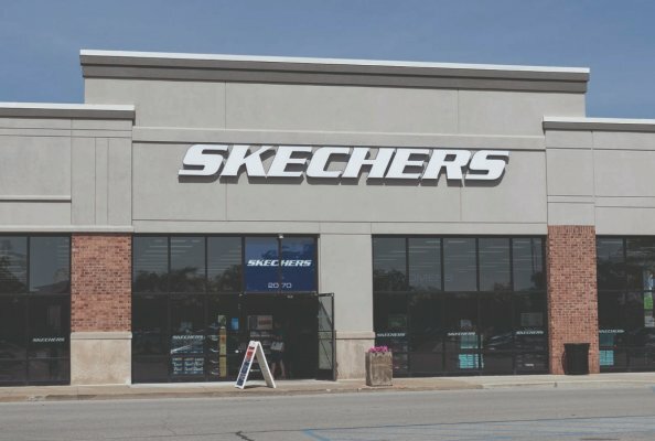 Skechers is one of the world’s leading footwear brands and is available in around 180 countries and regions.