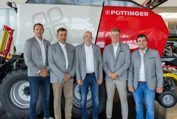 Lars Andreasen (General Manager Pöttinger Scandinavia), Janne Kankare (After Sales and Sales Promotion), Jimmy Granlund, Janne Ylönen (Territory Sales Finland), Christoph Stüblreiter (Area Sales Manager Pöttinger)