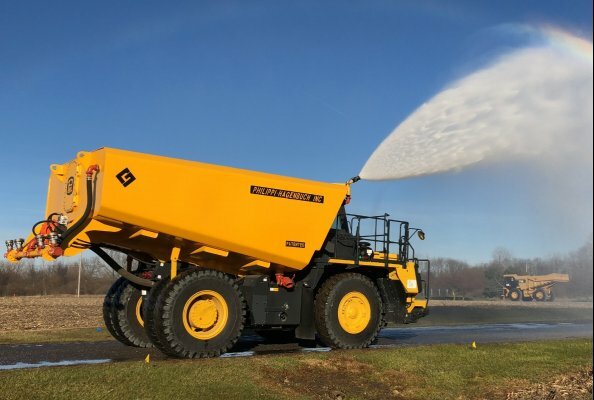 Customers now have the option to use zero-emission SSAB Zero TM steel for Philippi-Hagenbuch’s HiVol® Water Tanks, which can spray the entire width of a haul road with one pass.