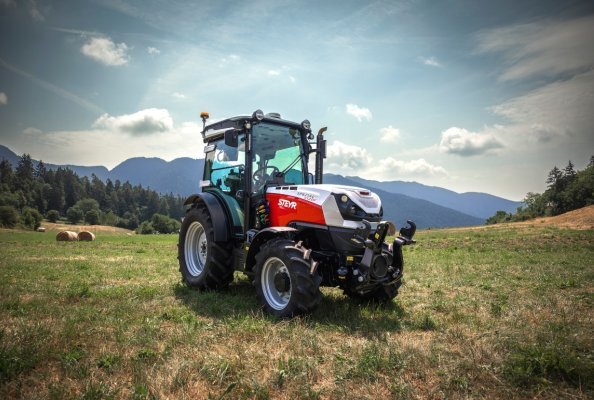 New STEYR Spezial F CVT makes first public appearance at EIMA International 2026