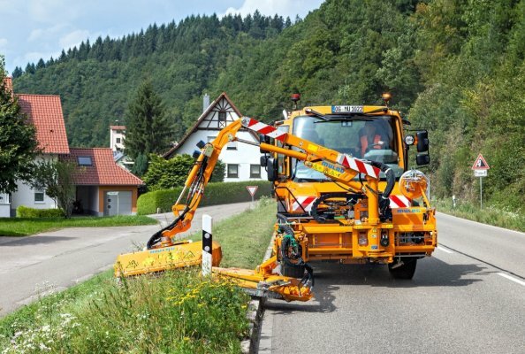 Unimog U 535 MULAG