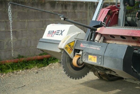 Simex presents D-BLADE 200: precision and safety in asphalt and concrete cutting Diamond cutting blade for road and infrastructure applications