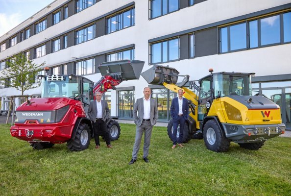 Weidemann with its new leadership team (from left): Jens Harde, Managing Director Operations, Andrew Voigt, new Commercial Managing Director and Spokesperson and Thomas Tilly, Technical Managing Director, now jointly head Weidemann GmbH.