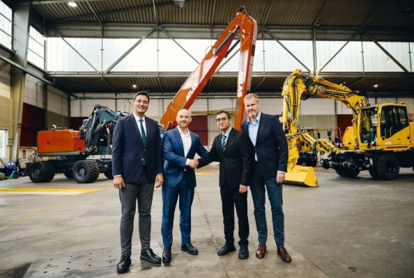 Persons FLTR: Ali Osman Altundaş (General Counsel of ASKO Holding), Dr. Hans-Joachim Berner (law firm KÖSTERBERNER Sanierungsrecht, General Representative), İsmail Mert Konukoglu (Member of the Board of Directors, Buhler Industries Inc.), Hendrik Gittermann (REIMER, Custodian)