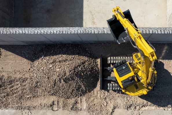 Komatsu PC138US-11