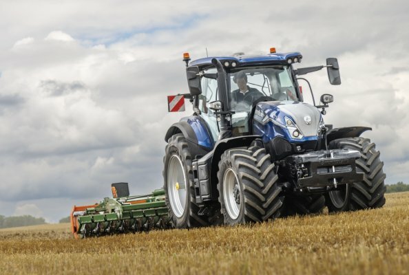 New Holland T7 Standard Wheelbase