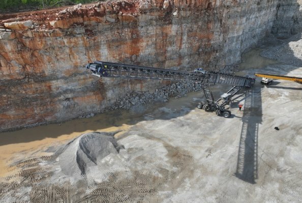 The new 150-foot (46-meter) conveyor has been designed specifically for the North American market and manufactured at the Terex facility in Mt Vernon, Missouri.